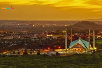 Islamabad Ramadan Retreat featuring Faisal Mosque at sunset with Margalla Hills and peaceful city view